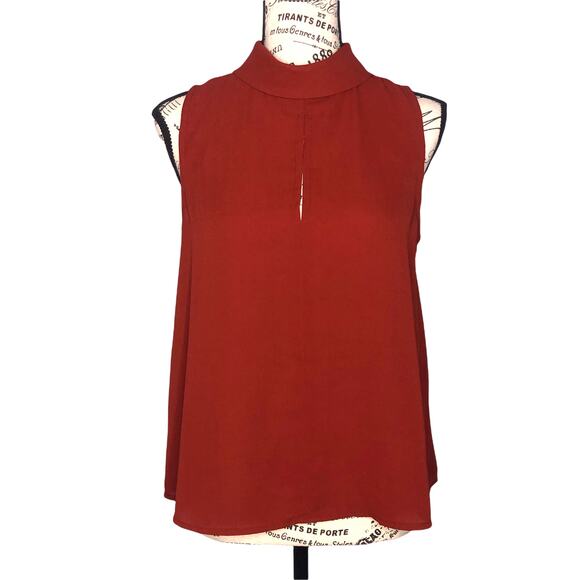 Sophie Rue SMALL Cherise Front Slit Detail Blouse - Stitch Fix Sleeveless Top - Picture 1 of 9